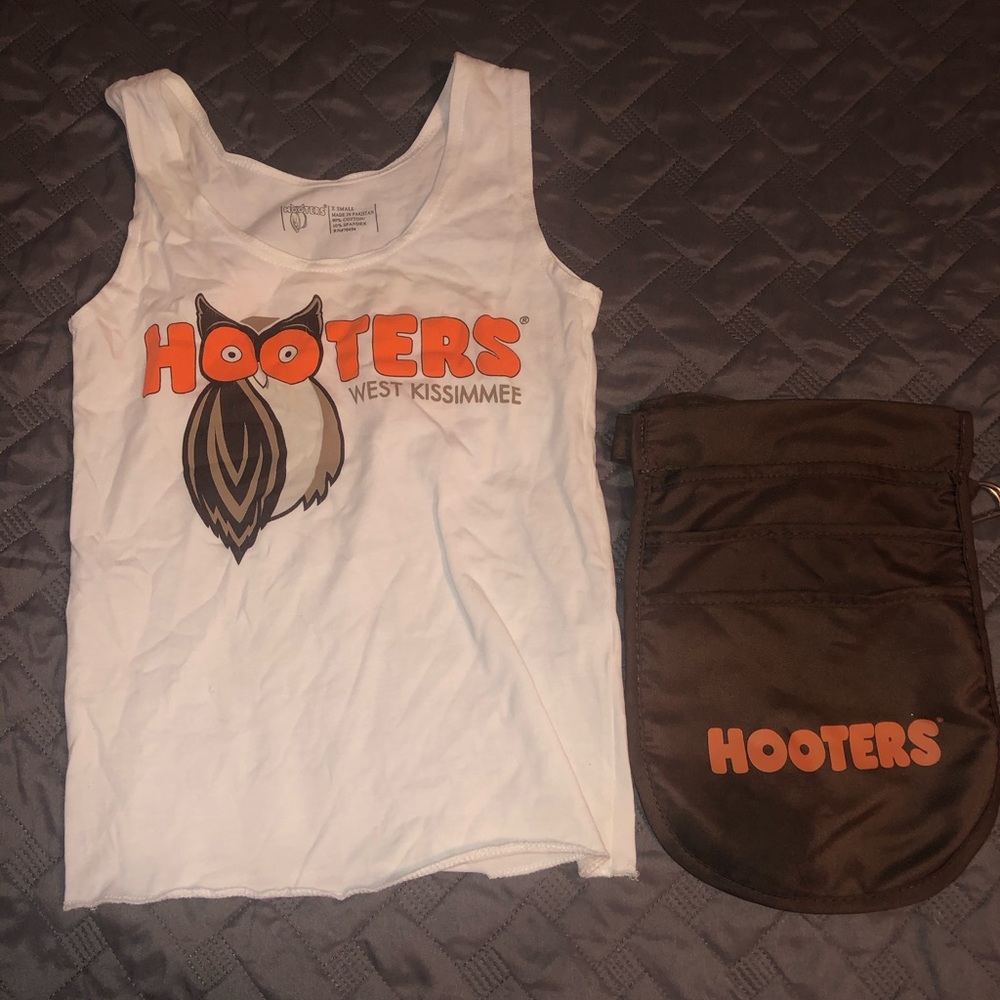 Hooters tank with brown pouch included